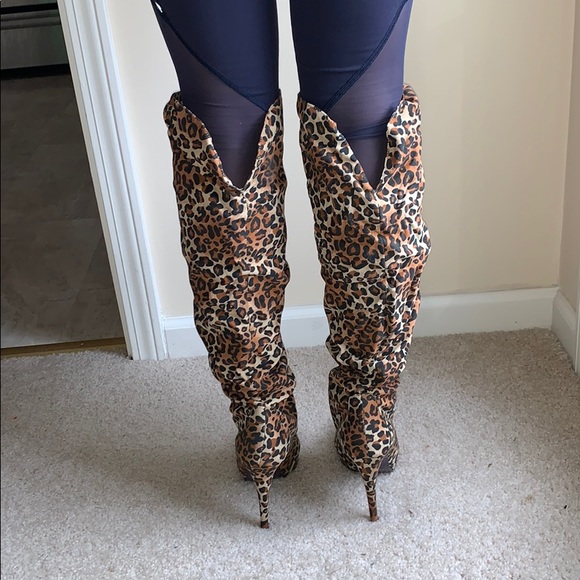 NWOT Leopard Knee High Boots - Picture 6 of 8
